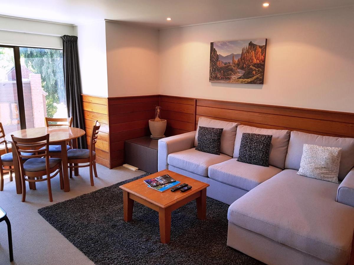 St James Apartments Queenstown Dış mekan fotoğraf