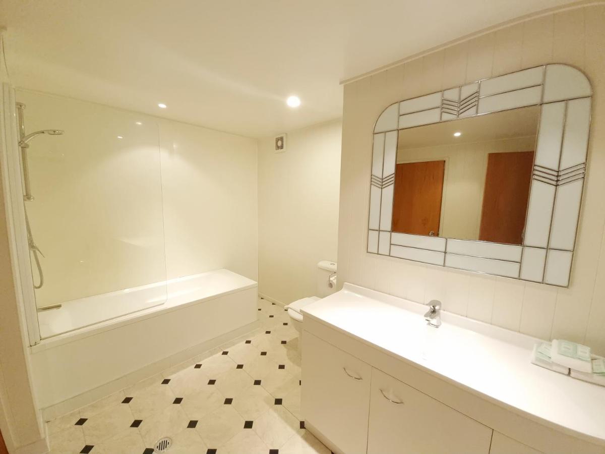 St James Apartments Queenstown Dış mekan fotoğraf