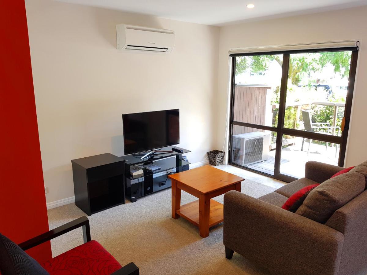 St James Apartments Queenstown Dış mekan fotoğraf